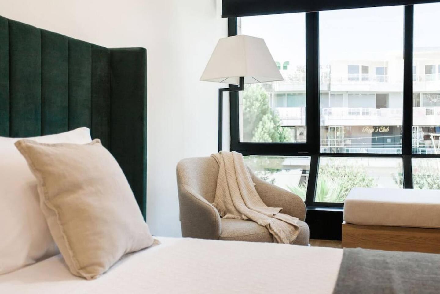 2 Sidebyside Suites In Athens Riviera By The Olon Exterior photo