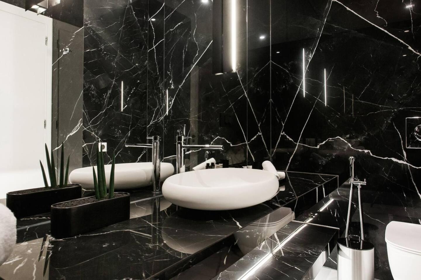 2 Sidebyside Suites In Athens Riviera By The Olon Exterior photo